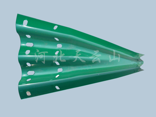 二變?nèi)^度護欄板